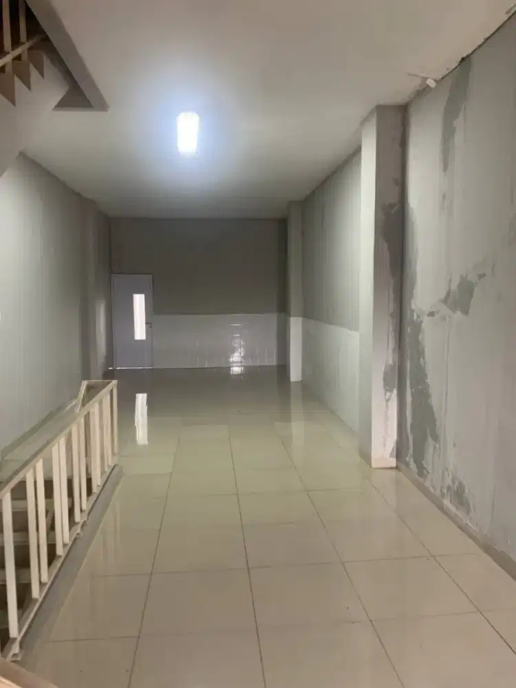 Sewa Ruko 4 Lt  Lokasi Strategis Rawamangun Jakarta Timur