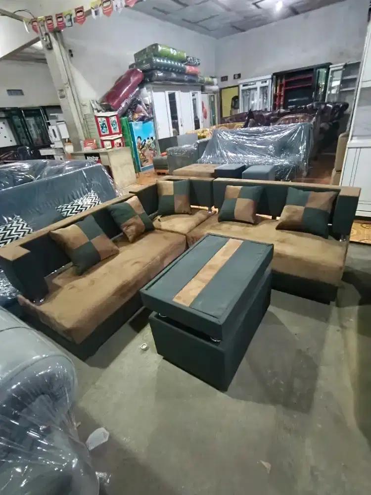 Sofa jasmine ada sudut dan pecahan
