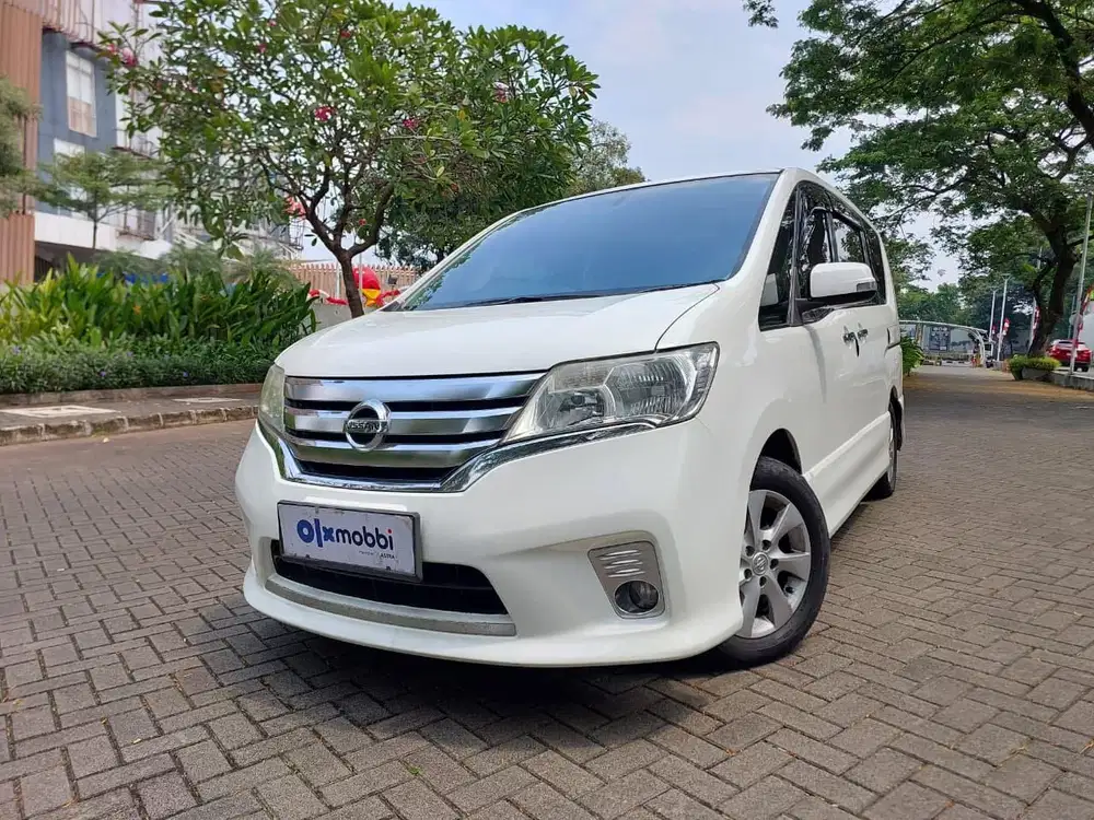 TDP 1 JUTA Nissan Serena 2.0 Highway Star Bensin-AT 2013 Putih CWYZB