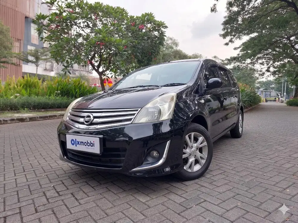 TDP 1 JUTA Nissan Grand livina 1.5 XV Bensin-AT 2013 Hitam CKVEB