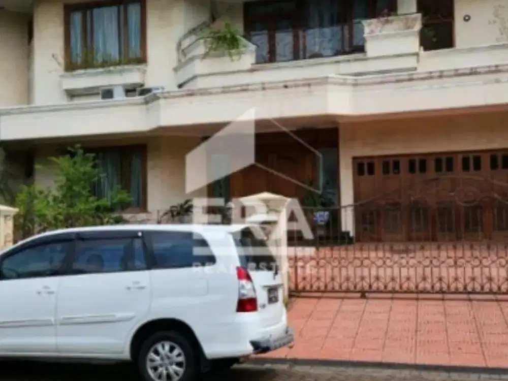 Dijual cepat  Rumah Bukit Gading Villa