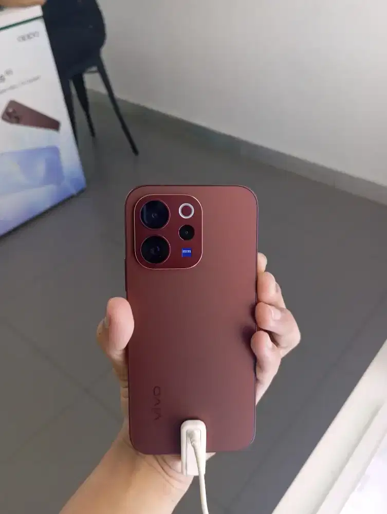 VIVO V70 5G SERIES