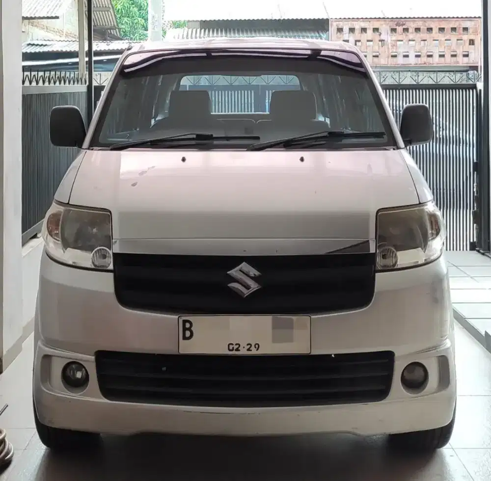 Dijual APV 2013