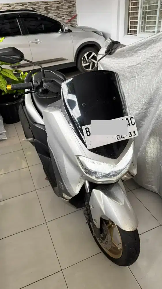 Nmax Silver 2021