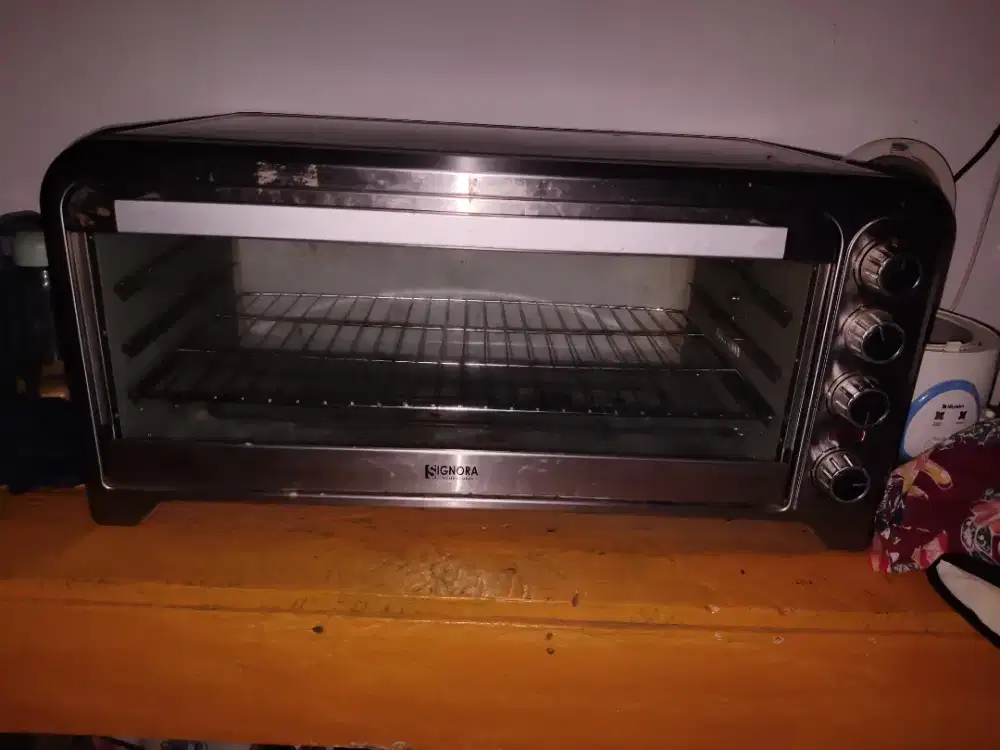Oven merek Signora 170 liter