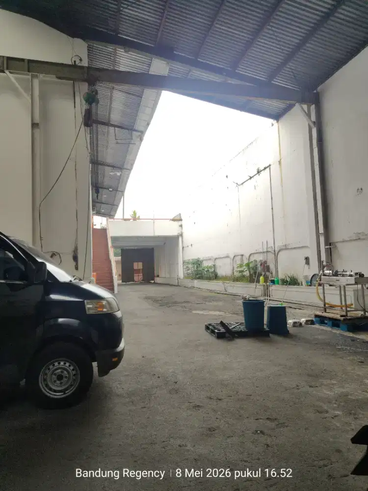 Pekerja keras HARIAN