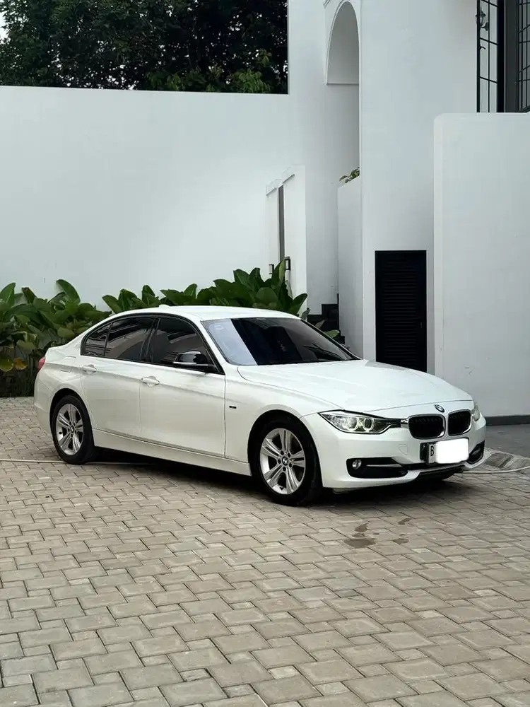 BMW 320i SPORT 2014, 2015 FAV LOW ODO COLOUR FULLSET ISTIMEWA