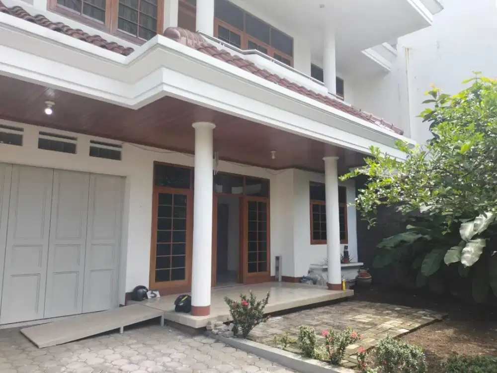 DISEWAKAN RUMAH 2 LANTAI DI PERUMAHAN TAMAN PRATISTA PASIRKOJA BANDUNG TOL PASKO, FESTLINK