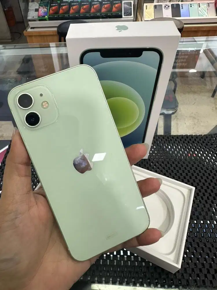 Second IPhone 12 256GB Green Ex Garansi Resmi Mulusss