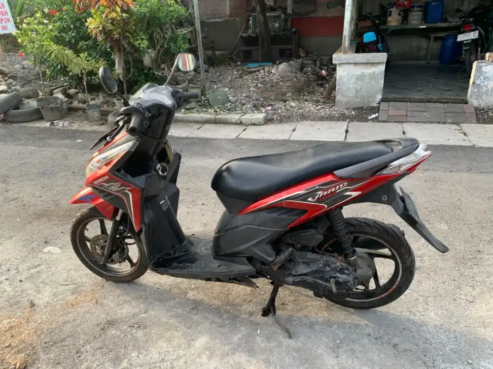 Honda Vario Techno 2011 Surat Lengkap Plat L Terawat