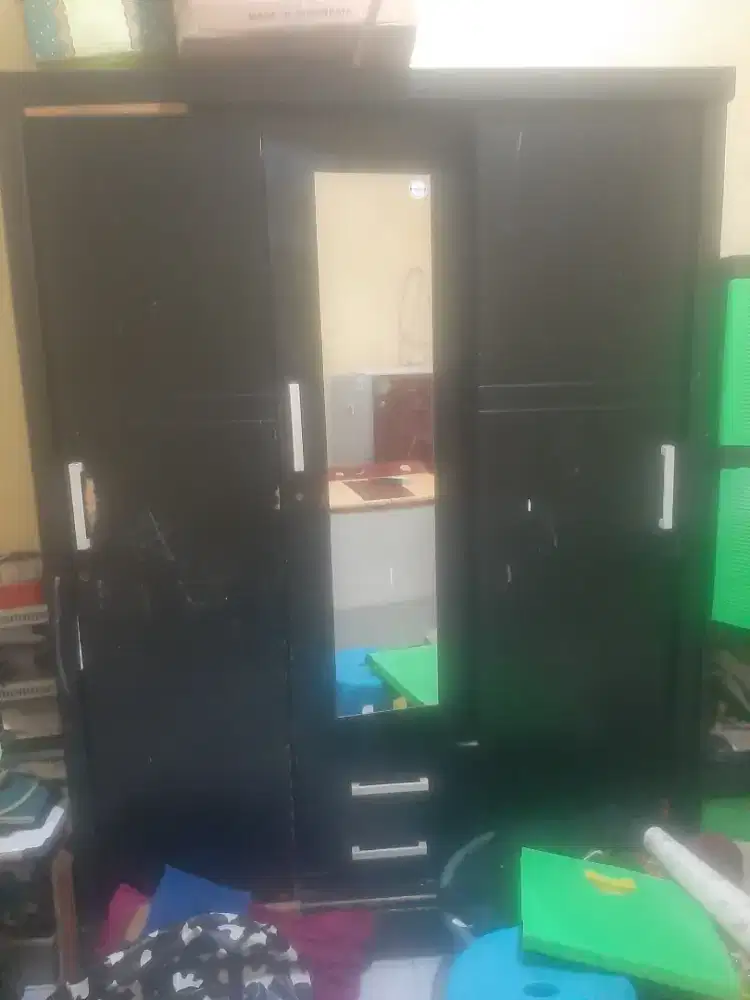 JUAL CEPET LEMARI PAJANGAN SAMA LEMARI BAJU 3 PINTU