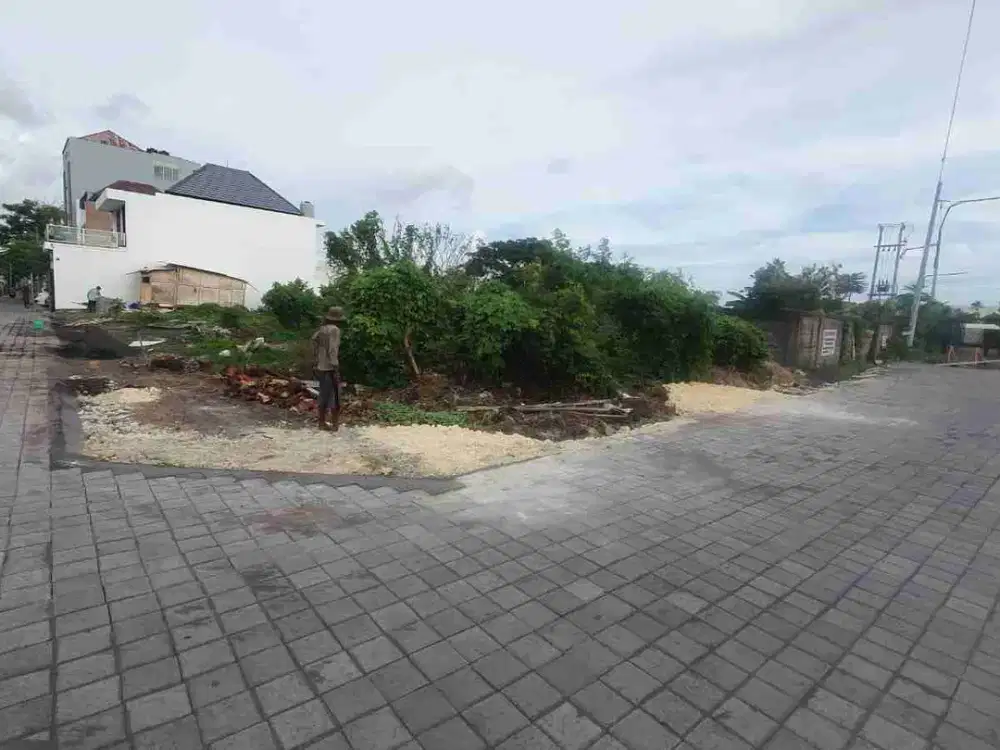 jl pura mertasari sunset road!! 4 are tanah di jual