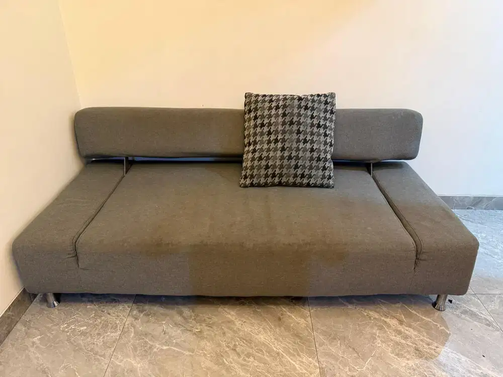 Sofa Ruang Keluarga