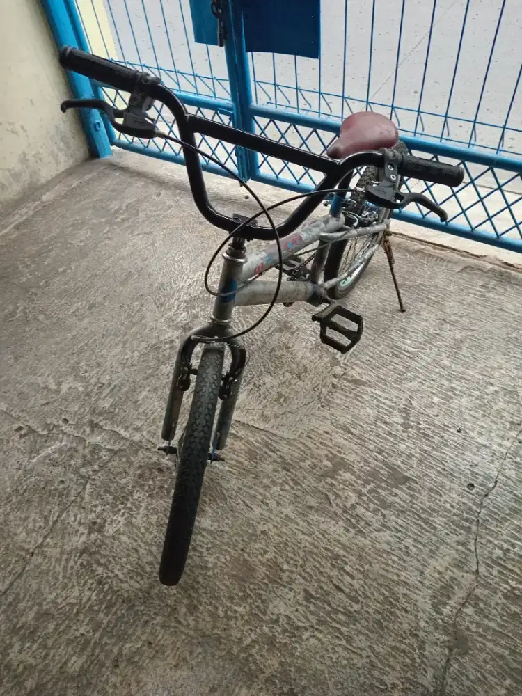 Bmx nasih bisa digoes minus  cat bujil pemakayan