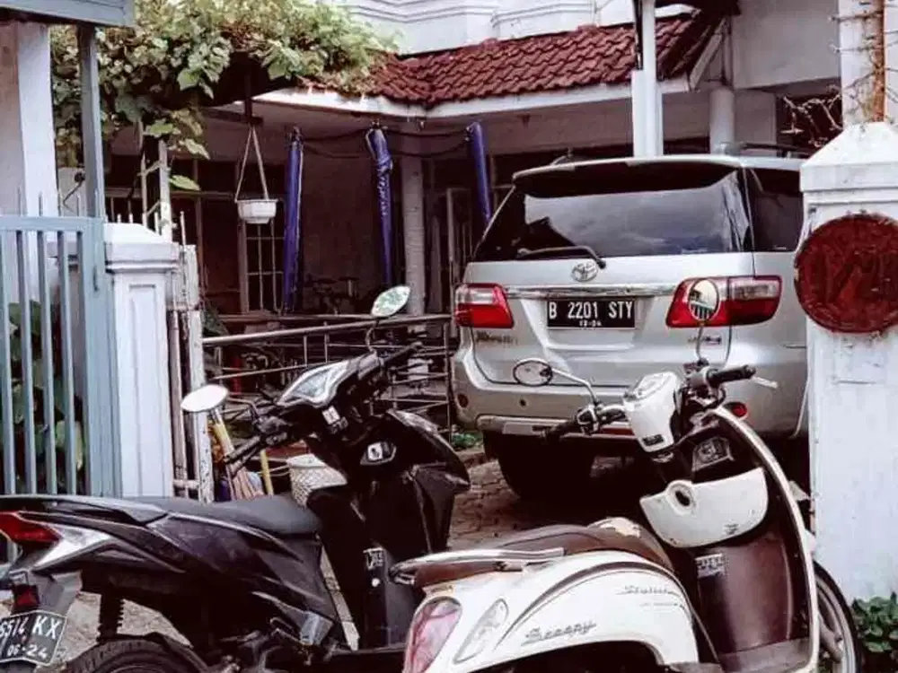 Disewakan Rumah 2 Lantai Belakang Hotel Horison