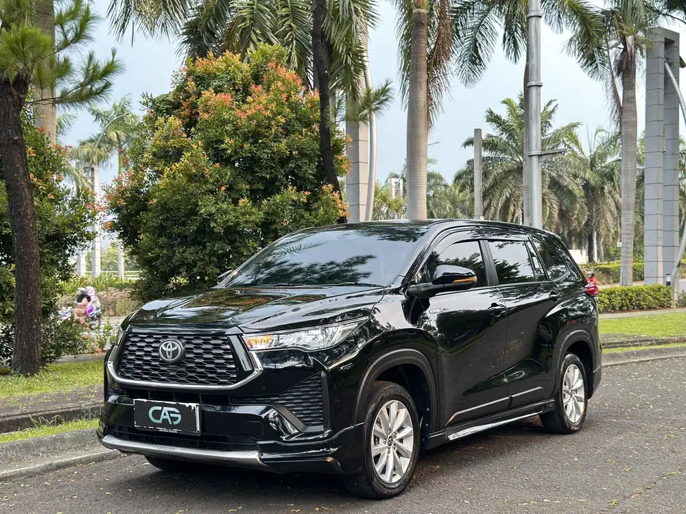 2024 INNOVA ZENIX V HYRBID MODELISTA 2.0 AUTOMATIC