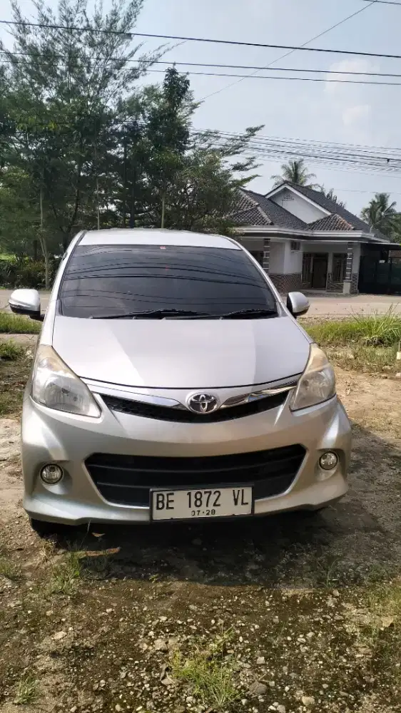 Di Jual Toyota Avanza Veloz AT 2014 Low KM