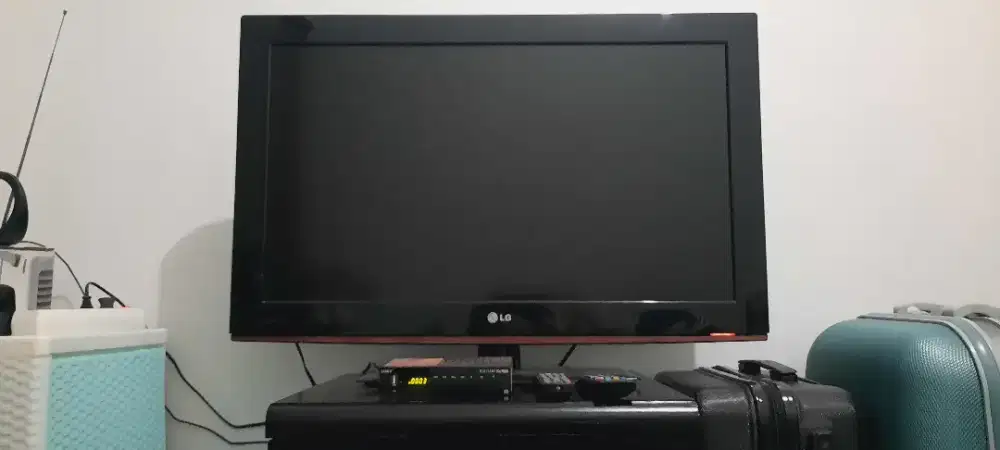 Televisi LCD LG 32