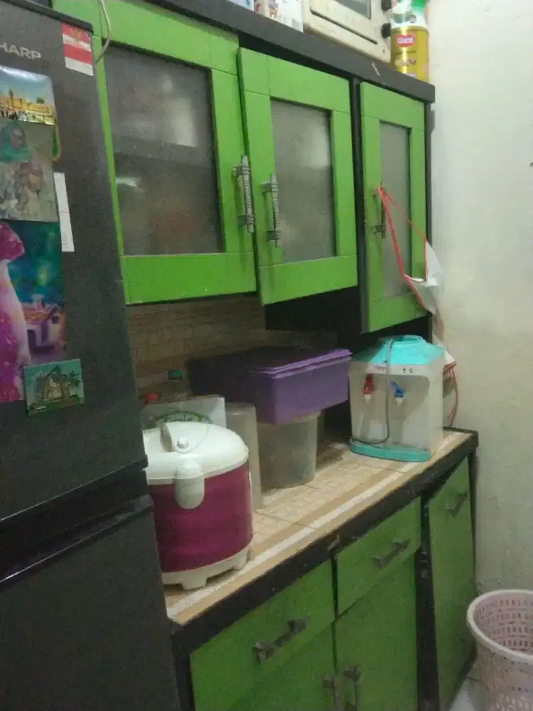 Lemari dapur masih lumayan bagus