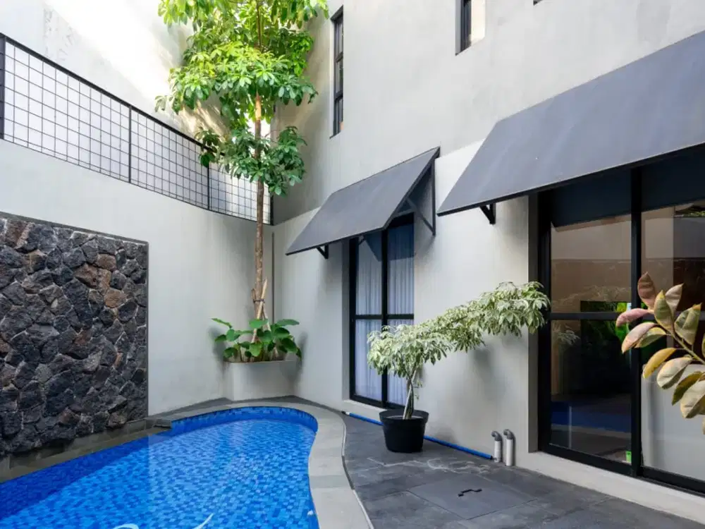 Dijual Rumah Ada Swimming Pool di Emerald Bintaro Jaya Tansgel GB-18042