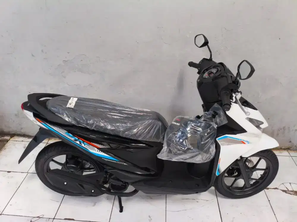 HONDA BEAT CBS WHITE