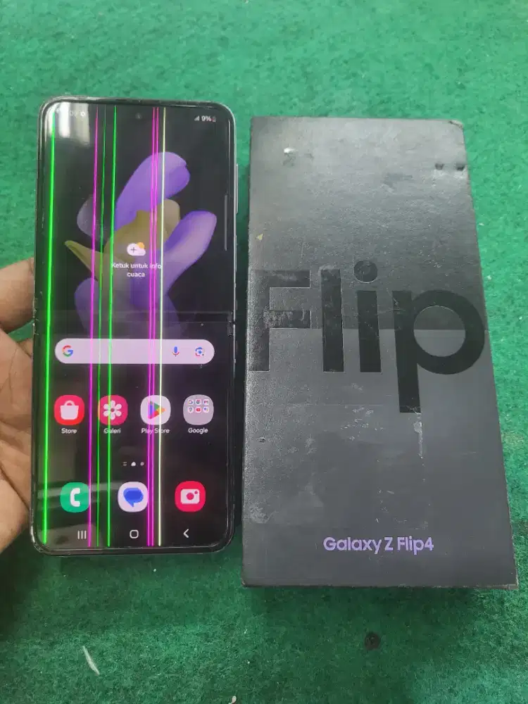 Samsung z flip 4 ram 8/512 Resmi sein fullset
