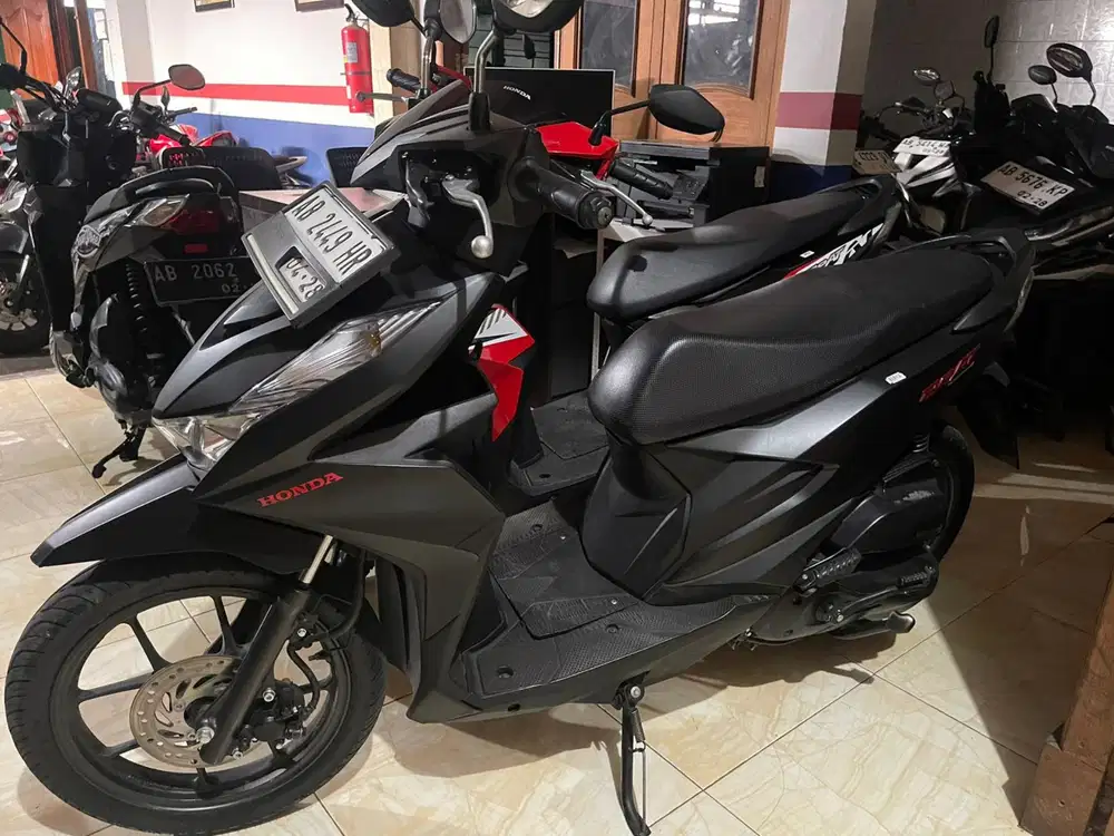 Beat deluxe hitam doff 2023 gbm