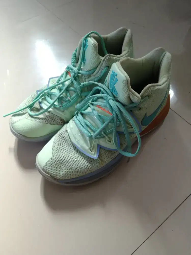 SEPATU BASKET NIKE KYRIE 5 X SPONGEBOB