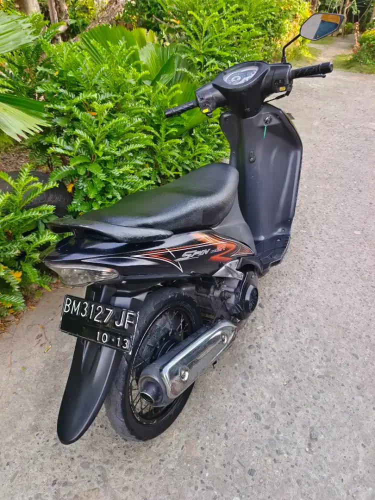 Suzuki Spin 2008