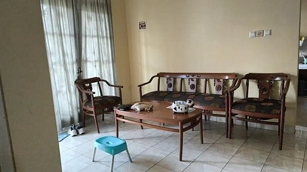 Sofa Kayu Jati 3 + 1 + 1 dan Meja kayu Jati