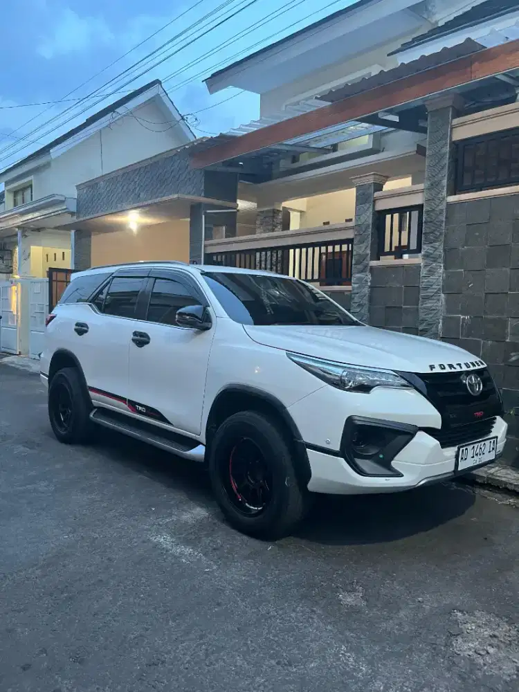 fortuner vrz trd 2018 matic diesel solar