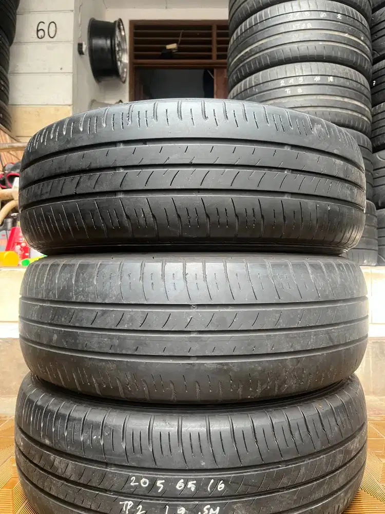 Ban Dunlop Enasave EC300+  205 65 r16  2Pcs