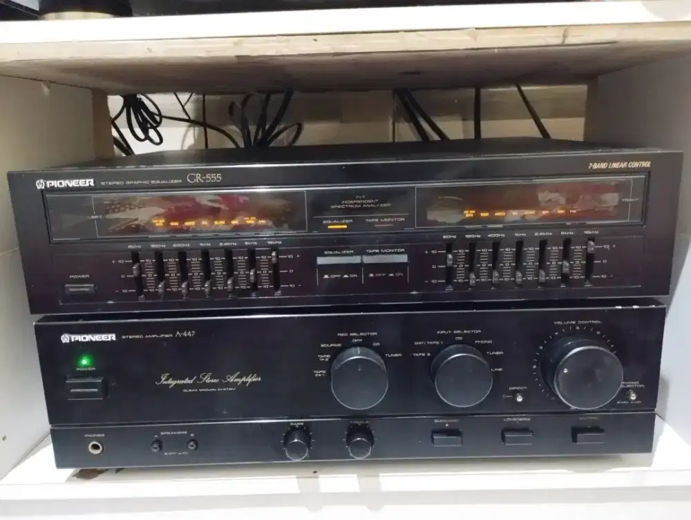 Equalizer pioneer gr 555