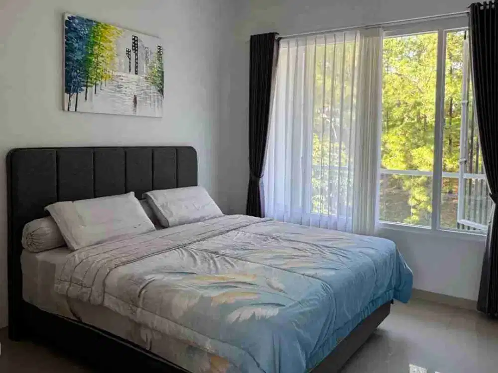 Jual Rumah Siap Huni Full Furnished depan Taman di Kawasan Argenia - Sentul City