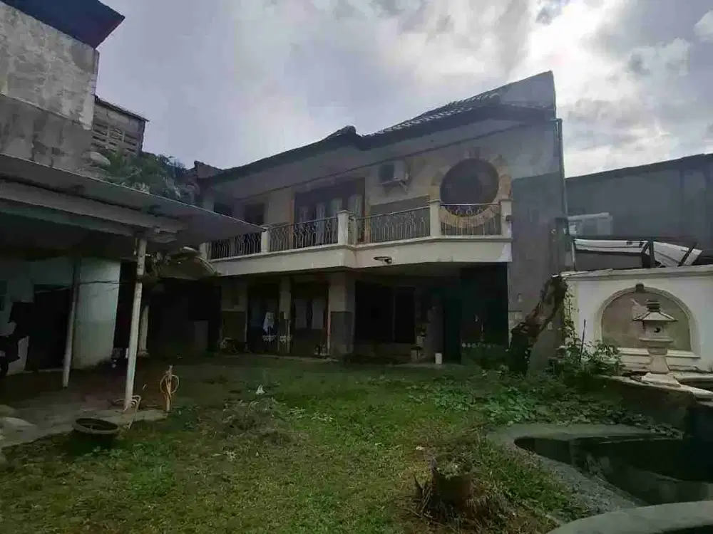 Rumah Mewah Lokasi Strategis Harga Nyungsep di Lebak Bulus