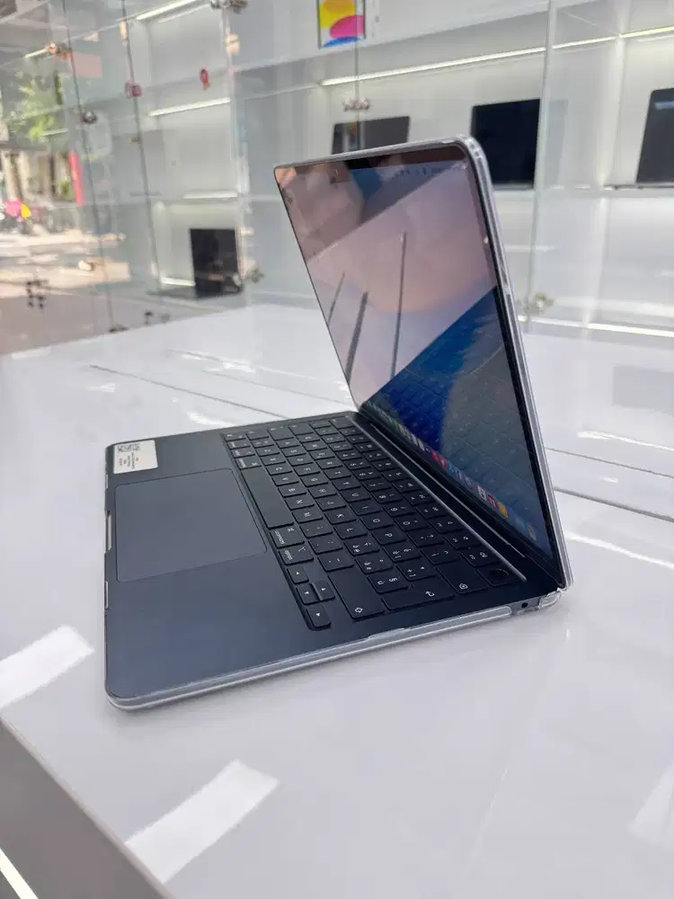 Macbook Air 2024 M3 [8/256GB 13]
