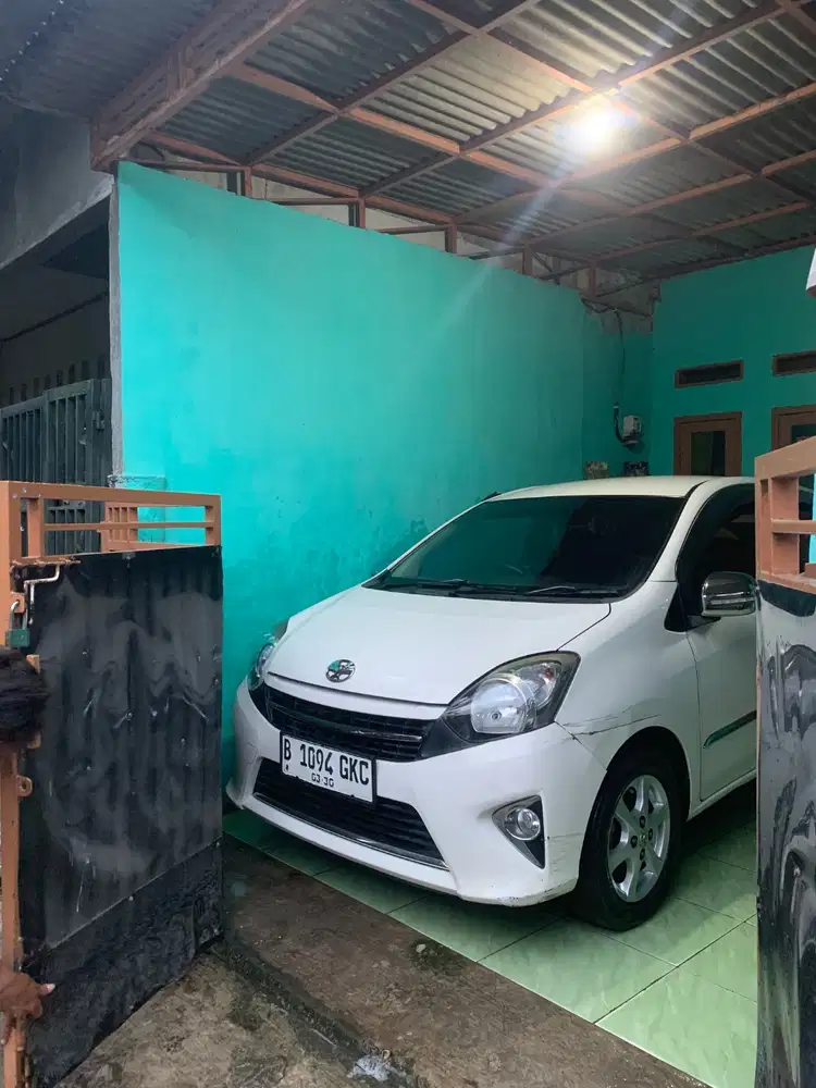 di jual mobil agya 2015
