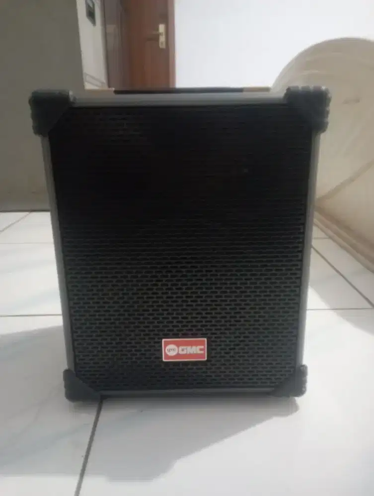 Speaker GMC 899P