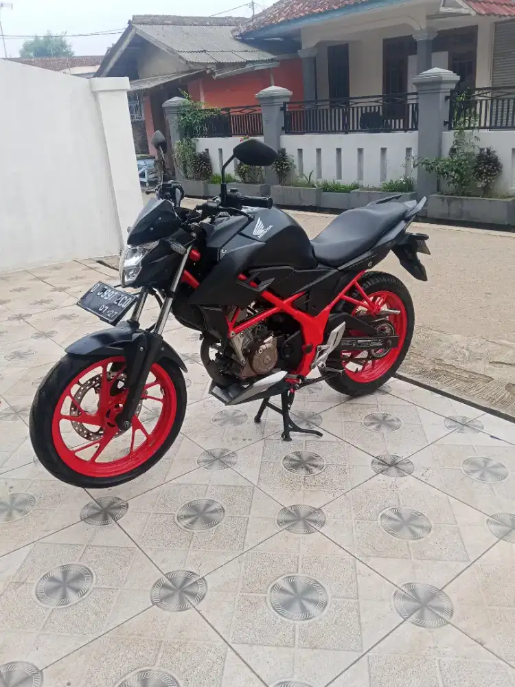 Honda CB 150R StreetFire