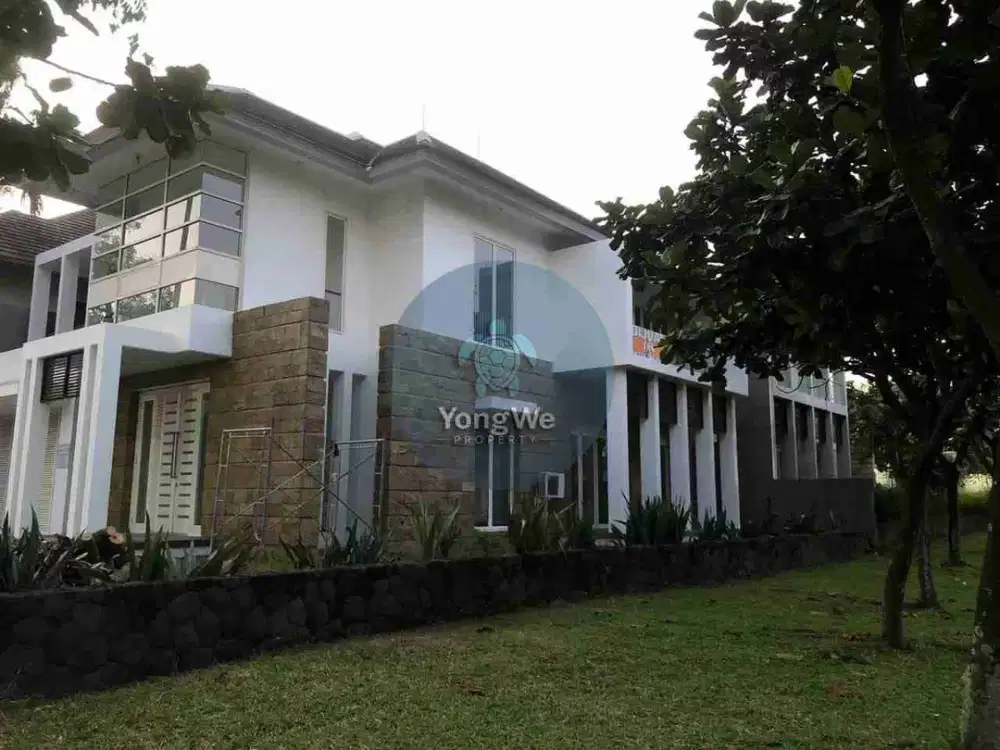 dijual rumah Surabaya di diamond hill citraland