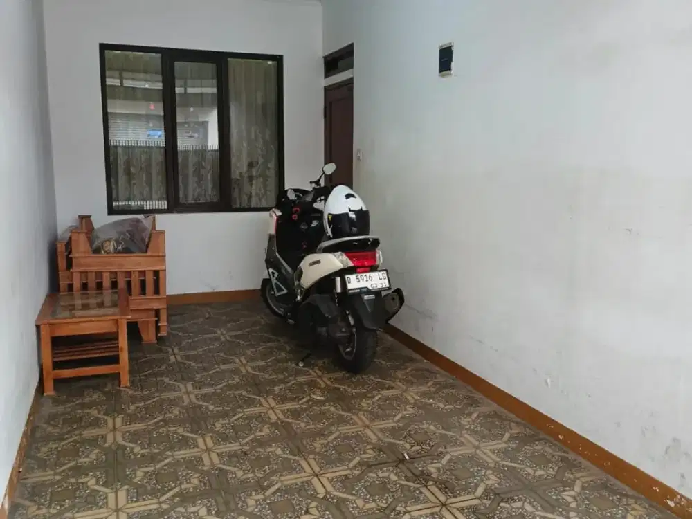 harga kepepet butuh uang sarijadi jalan utama dekat yomart, nego sd jadi!
