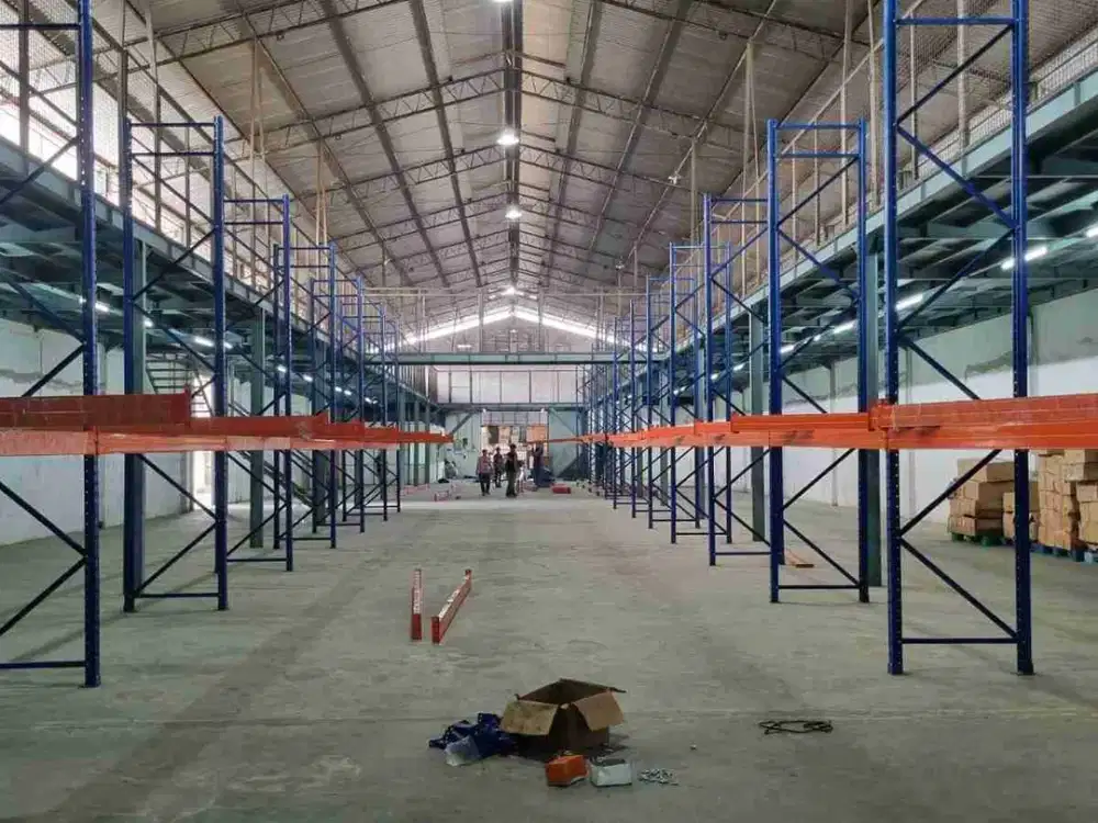 Di Sewa Gudang Kapuk Kamal Raya.