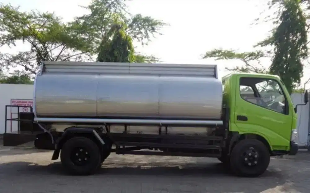 Hino dutro engkel