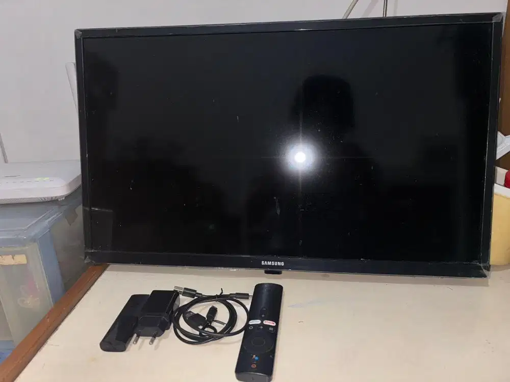 Dijual Samsung LED TV 24inch bonus Mi Remote Xiaomi TV (smart tv)