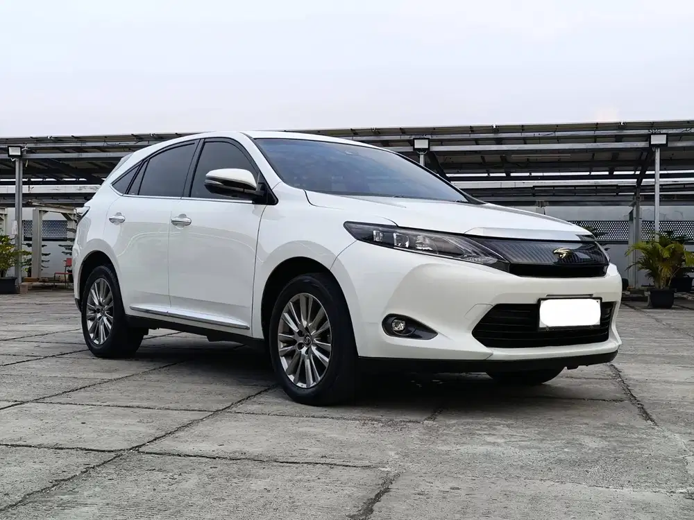 (TDP 40JT) LOW KM 94 RB ! TOYOTA HARRIER 2.0 L 2017 PUTIH ! TERAWAT !
