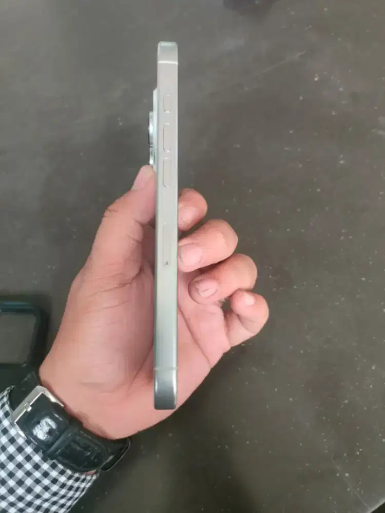 Iphone 16 pro 256gb white