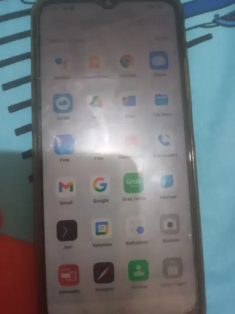 Oppo a17 minus charger aja