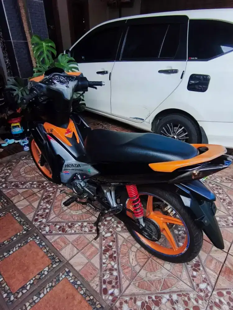 Motor Blade 110 new