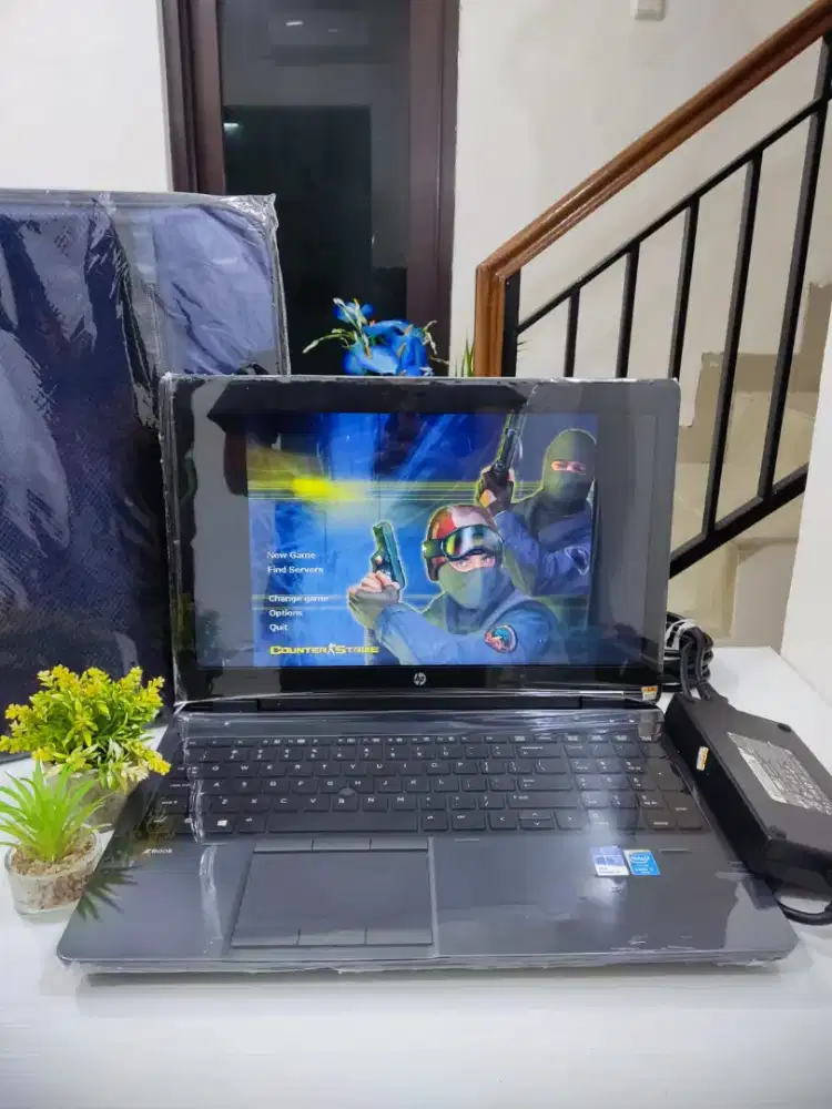 HP ZBook 15 -L70 [RAM 16Gb +SSD + Dual VGA NVIDIA Quadro]