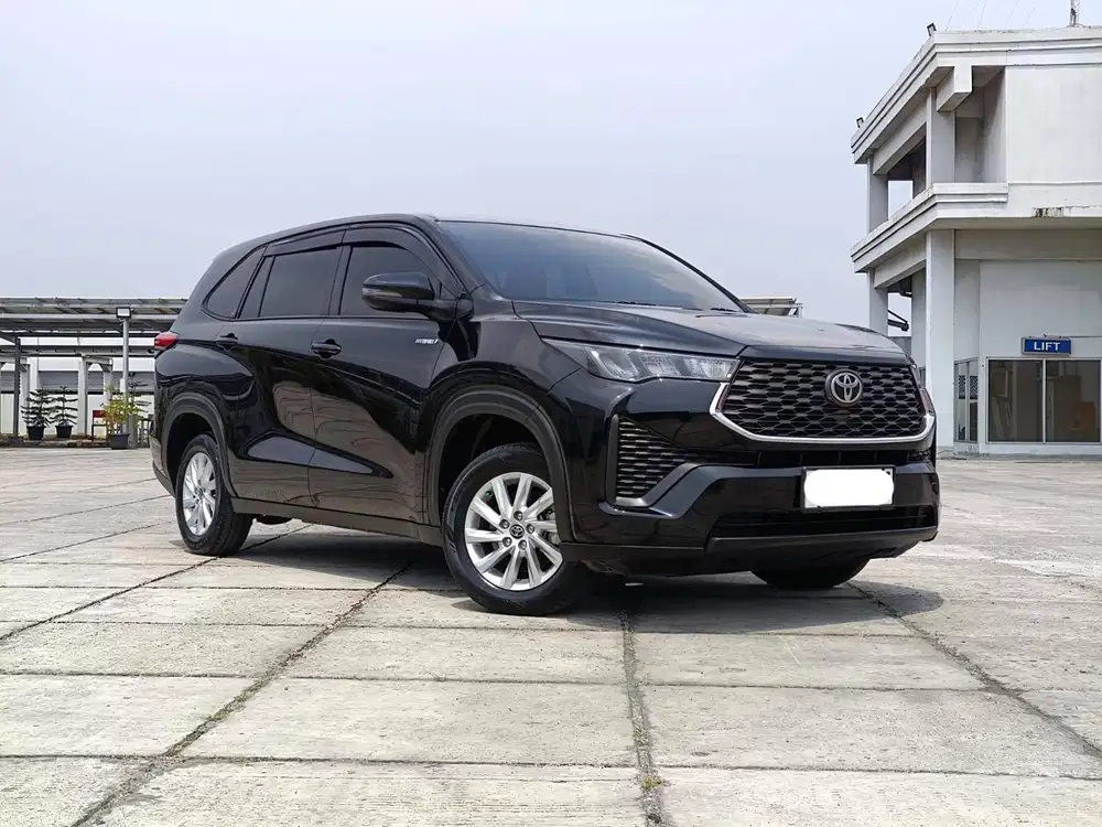 (TDP 60JT) LOW KM 37 RB ! INNOVA ZENIX 2.0 G HYBRID CVT 2024 HITAM !